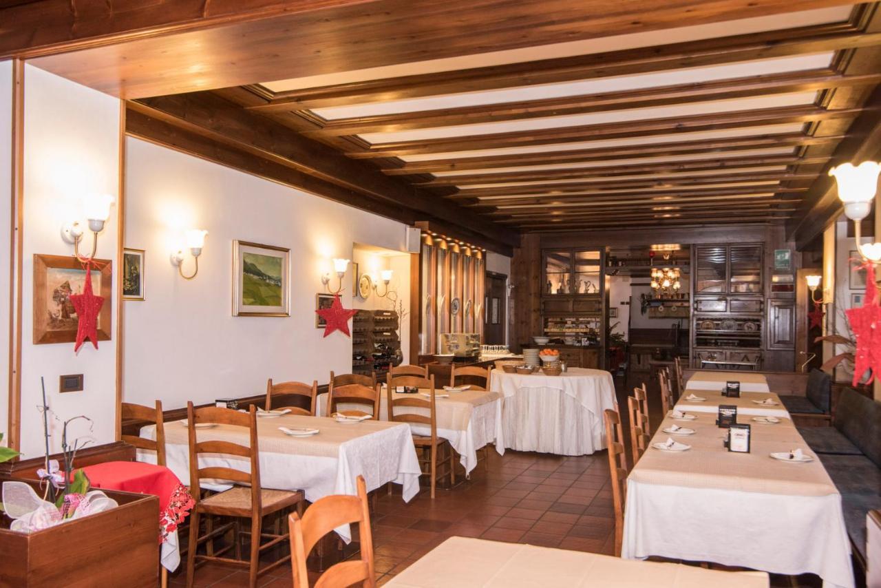 Al Sole Hotel Ristorante Dal 1870 ピエーヴェ・ディ・カドーレ エクステリア 写真