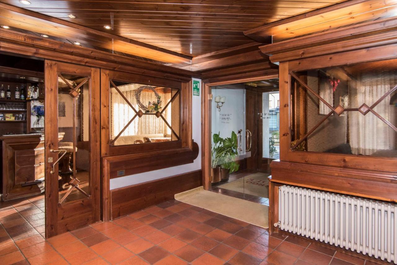 Al Sole Hotel Ristorante Dal 1870 ピエーヴェ・ディ・カドーレ エクステリア 写真