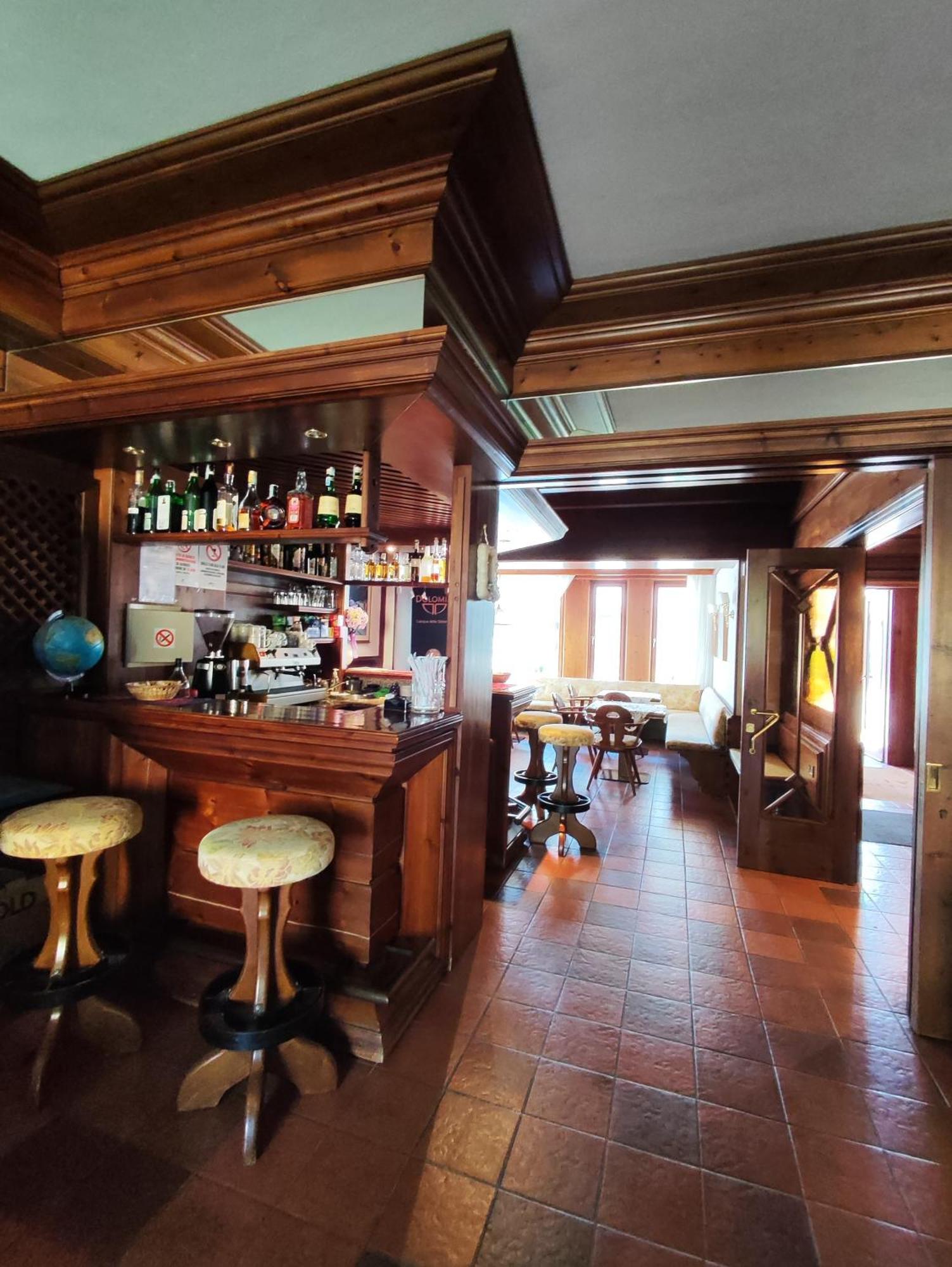 Al Sole Hotel Ristorante Dal 1870 ピエーヴェ・ディ・カドーレ エクステリア 写真